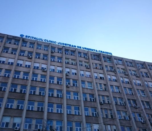 Un bărbat în vârstă de 48 de ani a făcut stop cardiac pe scările Spitalului Județean de Urgență Craiova