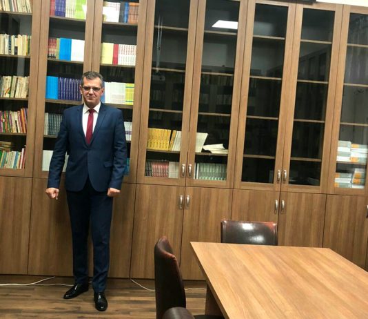 Zeci de copii sunt abandonați anual în județul Dolj! Lipsa banilor-principala cauză de abandon!