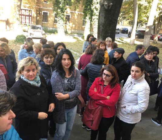 Asistente şi infirmiere din cadrul Spitalului Municipal “Filantropia” protestează împotriva reducerii sporurilor salariale