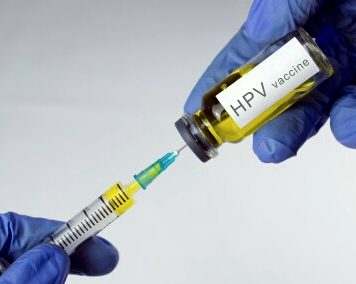 Începând din luna ianuarie, vaccinarea anti HPV se va face gratuit