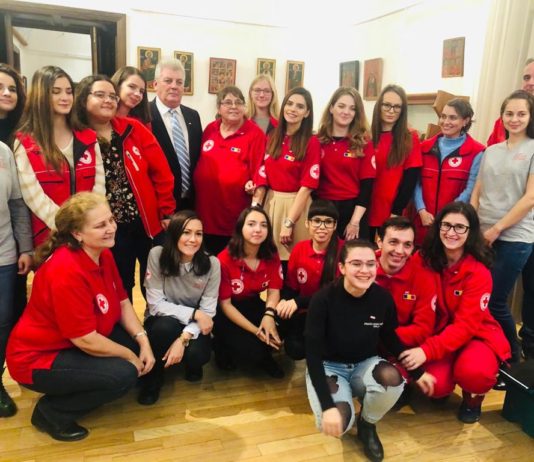 „Darul unei seri de iarna”-eveniment caritabil organizat de colegii din Radio Oltenia Craiova pentru sprijinirea copiilor Centrului de Zi ” Egal” Crucea Rosie Craiova!