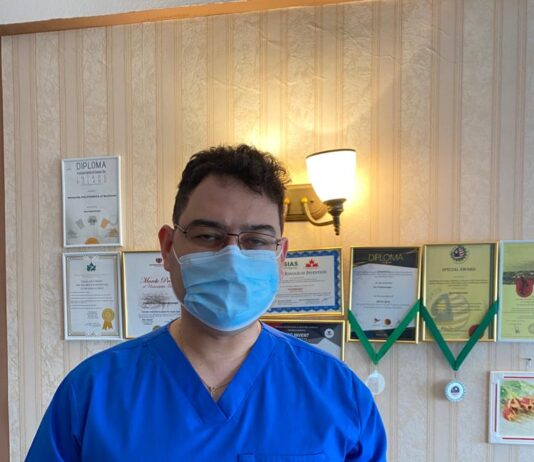 “Pectus excavatum” sau “sternul infundat” se poate opera minim invaziv cu mijloace si aparatura proprie la SCJU Craiova in cadrul Clinicii de Chirurgie Toracica