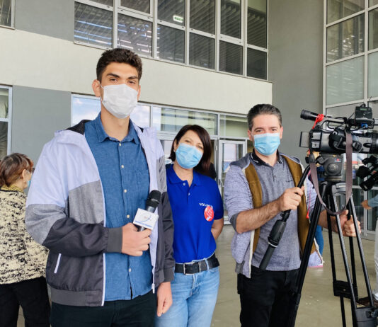 Jurnalistii din Craiova au fost astazi voluntari in campania “Ia-ti revansa,vaccineaza-te”, campanie ce se desfasoara pe stadionul Ion Oblemenco din Craiova