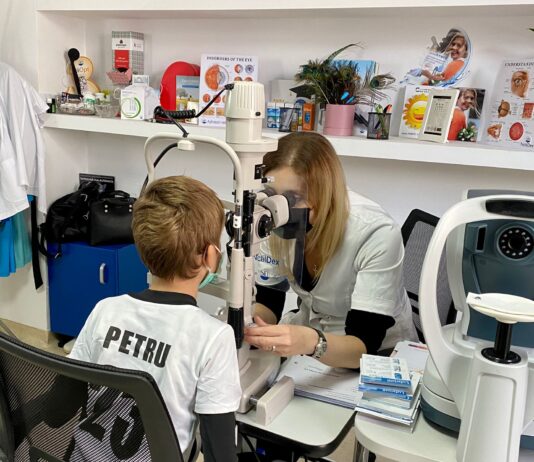 Cele mai răspândite boli de ochi la copii. Interviu cu medicul oftalmolog Roxana Diana Florea-Centrul medical Veramed