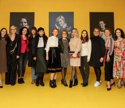 „Curajul de a celebra viața”- expoziție foto cu portrete ale unor femei care au trecut prin cancer și au învățat să-și recâștige feminitatea