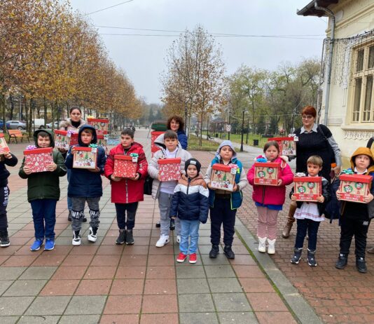 “Cultul Eroilor dăruieşte pentru că vă iubește” – proiect realizat pentru a face o mică bucurie copiilor care provin din familii cu o situaţie materială precară