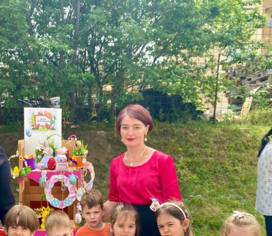Târg caritabil organizat de copiii Grădiniței cu program prelungit „Floare Albastră” pentru copiii internați în secția de oncopediatrie a SCJU Craiova!