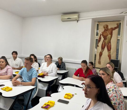 Astăzi elevii și profesorii din Școala Postliceală Sanitară ,,Sf. Iosif” din Craiova s- au bucurat de vizita reprezentanților Spitalului de Geriatrie din Graz- Austria