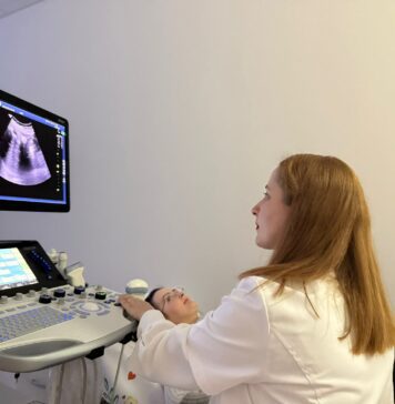 Dr. Liliana Stoica- medic primar medicină internă în contract cu CAS, Laurus Medical: ,,Se recomandă solicitarea unui consult de medicină internă, întrucât modificările stării de sănătate pot semnala afecțiuni diverse (ex. metabolice, endocrinologice, infecțioase, neoplazice, etc.) care necesită evaluare de specialitate. “